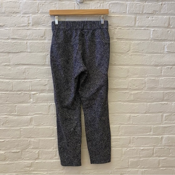 Lululemon || On The Fly Pant 28" Feathered Jacquard Black White 4 - Picture 5 of 9